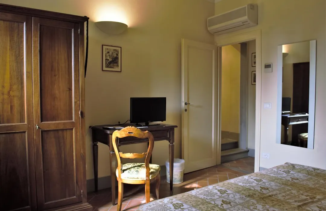 Msnsuites Villa Miralunga-1